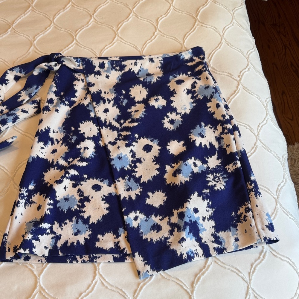 ECI Navy and White Patterned Mini Skirt